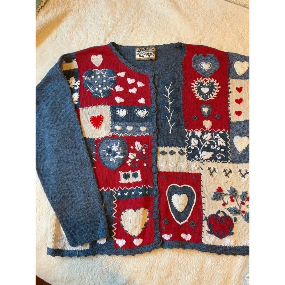 Vintage Heirloom Collectibles Women's M Heart Cable Knit Cottage Granny Sweater